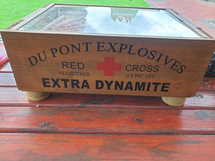 SPECIAL DU PONT EXPLOSIVES,  DYNAMITE SMALL TABLE