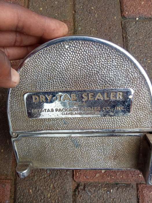 LARGE VINTAGE DRY TAB SEALER USA