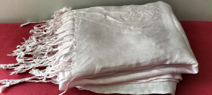 Stunning Ladies Scarf/Pashmina Shawl (Nr8)