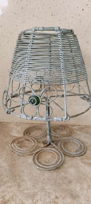 Superb Aged Look Garden Lamp Decoration