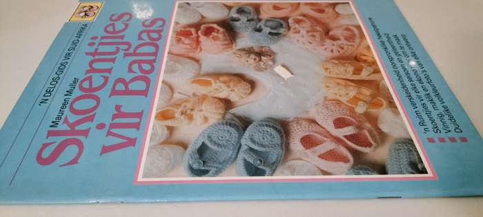 Skoentjies Vir Babas - Maureen Muller. Soft Cover - 1989