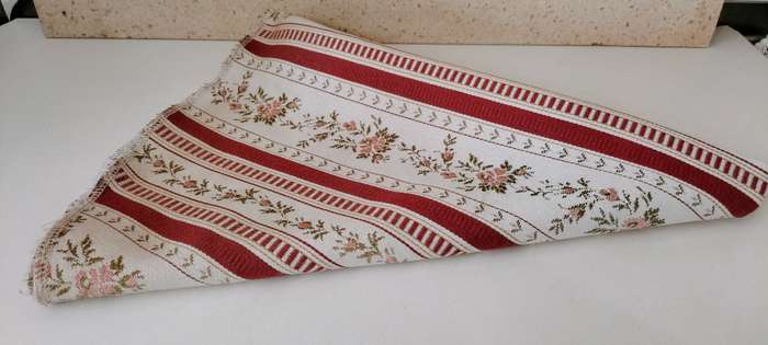 Beautiful Round Tablecloth
