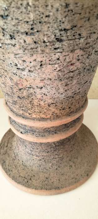 A Stunning Pottery Vase (nr2)