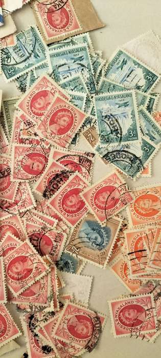Collection Of +-372 Rhodesia & Nyasaland Stamps - Read Description
