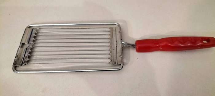 Superb Vintage (still Sharp) Tomato Slicer