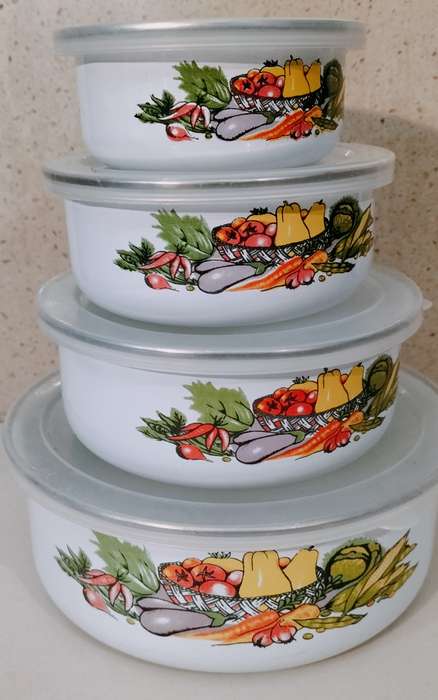 Stunning Vintage set of 4 Lidded Enamel Serving Dishes