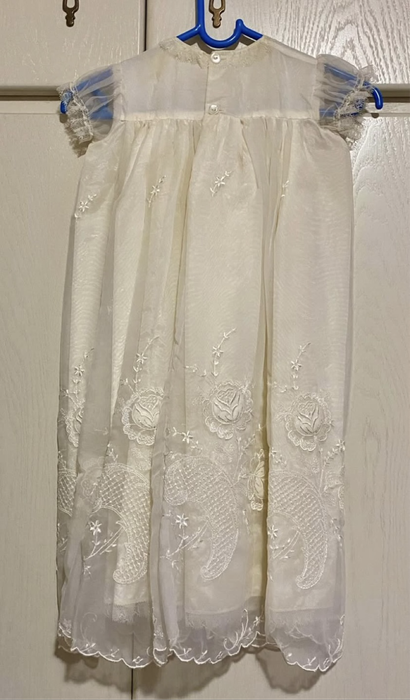 absolutely gorgeous vintage christening gown for a girl or boy.