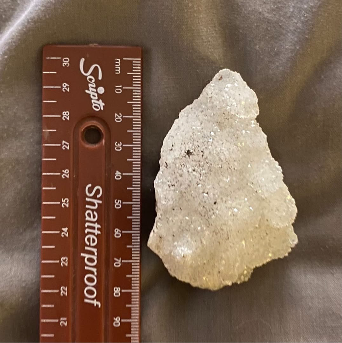 Druzy snow quartz stone