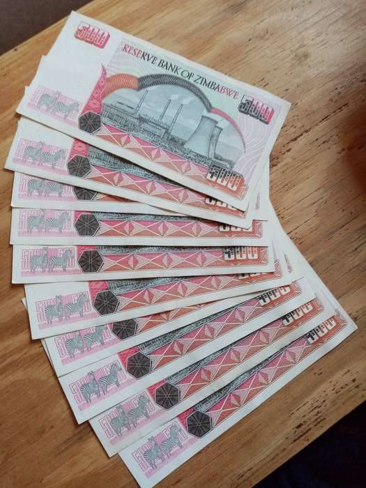 Zimbabwe 2001   $500.oo Banknotes W/Hologram - 10 pcs all UNC or aUNC