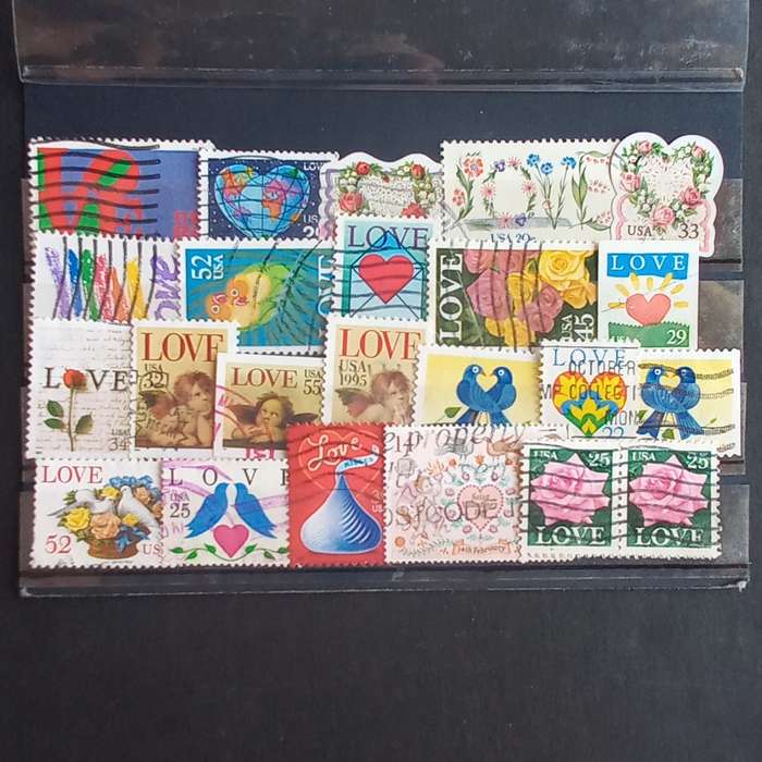 Thematics - Love - 22 stamps - no duplication