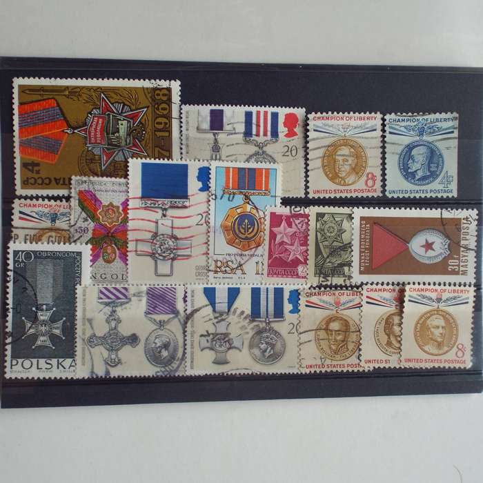 Thematics - Medals & Medallions - 17 stamps - Mixed World - no duplication