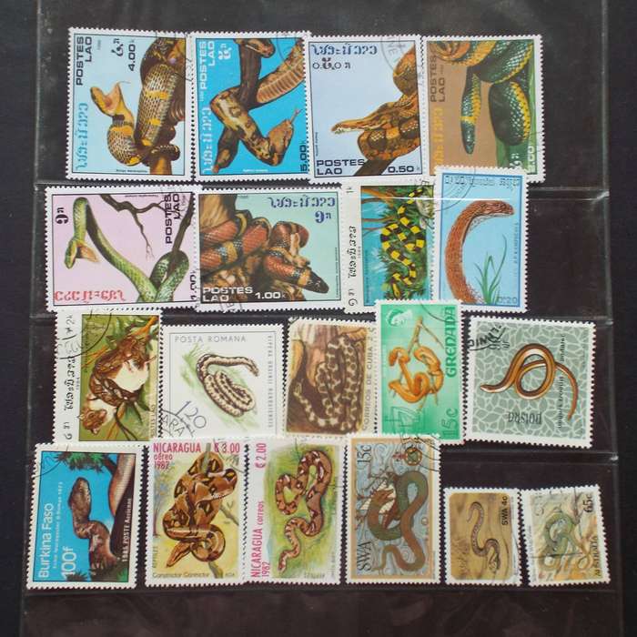 Thematics - Snakes - 32 stamps - Mixed World - no duplication