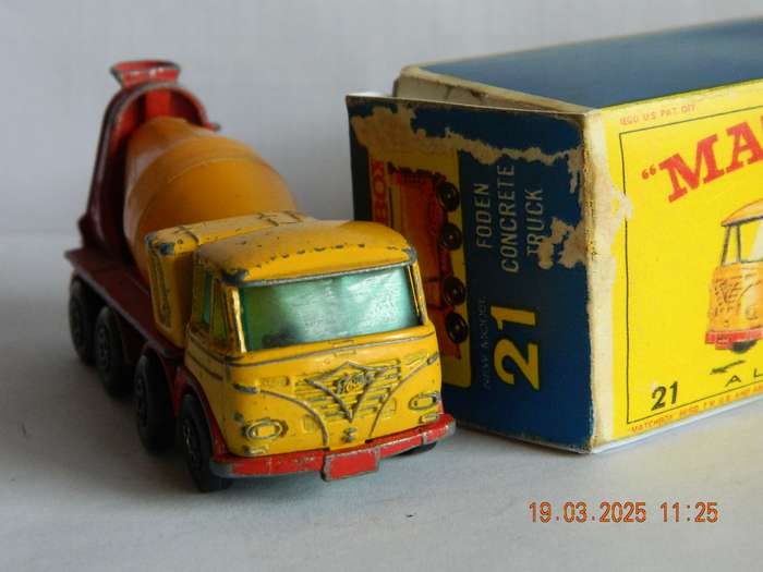 MATCHBOX SERIES SUPERFAST  -  21  -   FODEN CONCRETE TRUCK