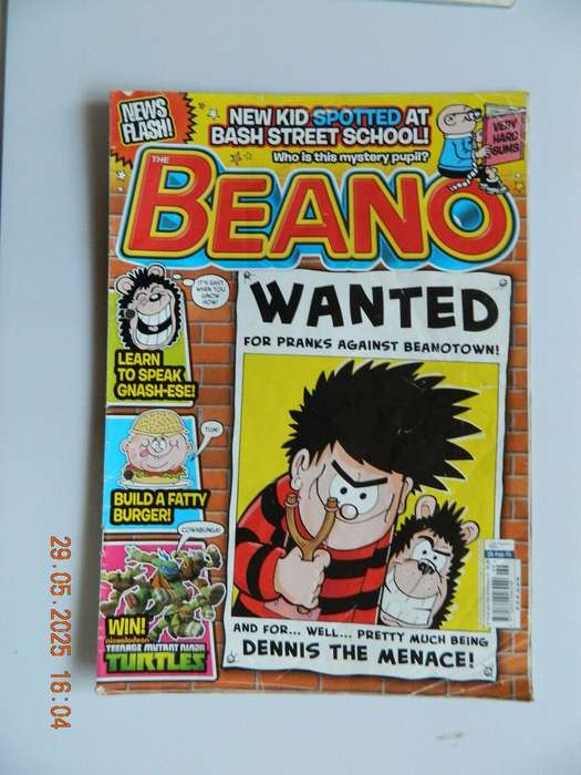 THE BEANO  -  COMIC  -  SOFT COVER