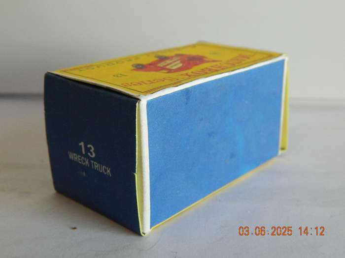 MATCHBOX SERIES  -  13   -  THAMES TRADER WRECK  TRUCK