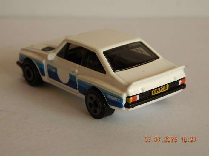 HOTWHEELS   -    -    FORD ESCORT RS 2000