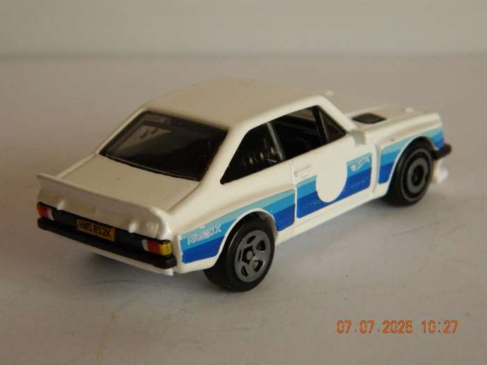 HOTWHEELS   -    -    FORD ESCORT RS 2000