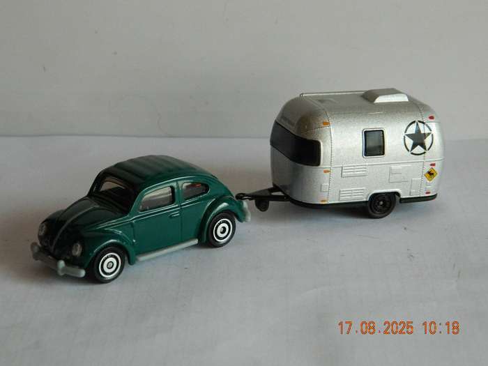 MATCHBOX   -  MB 363 -   VOLKSWAGEN AND MAJORETTE CARAVAN