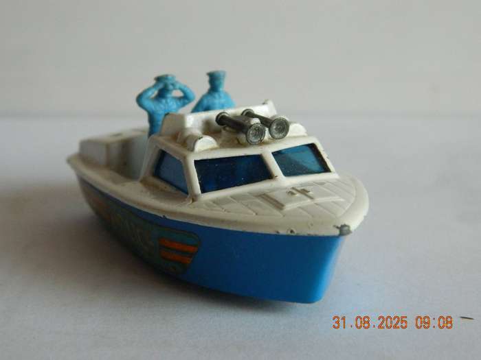 MATCHBOX SUPERFAST   -  52  -   POLICE LAUNCH