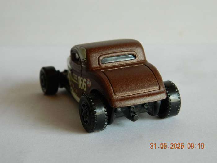 MATCHBOX    -  MB 327  -   1933  FORD COUPE