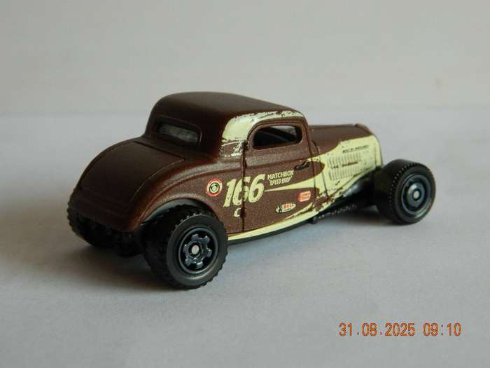 MATCHBOX    -  MB 327  -   1933  FORD COUPE