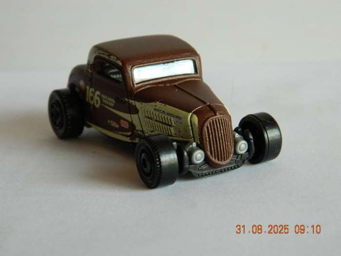 MATCHBOX    -  MB 327  -   1933  FORD COUPE