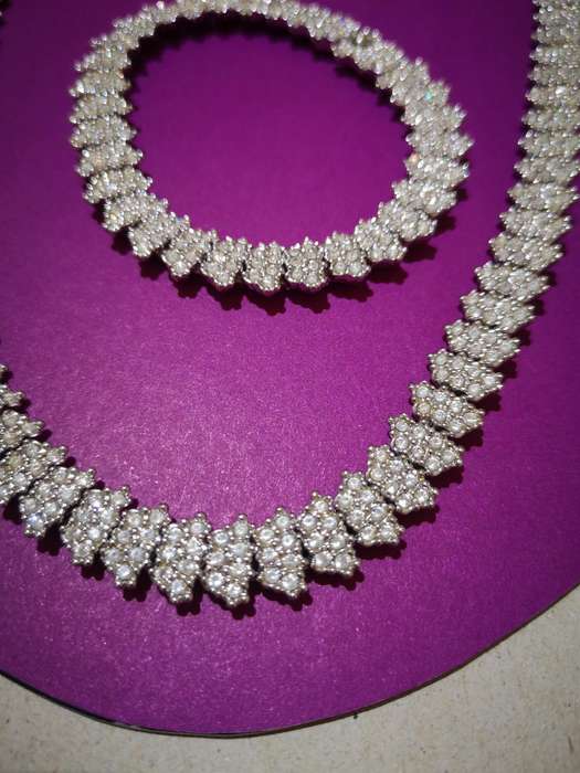 Item 2 - Necklace and Bracelet - Ideal for Matric Farewel
