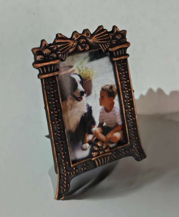 Vintage Minature Photo Frame 1