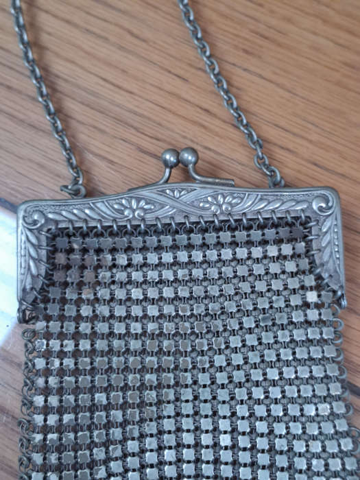 Victorian EPNS silver ladies mesh purse/bag