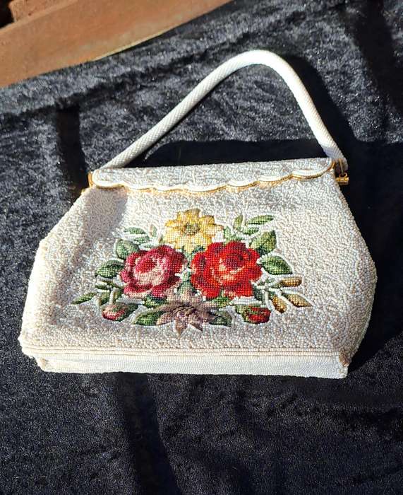 1960's hand glass beaded floral bag/ purse exquisite and clean inside