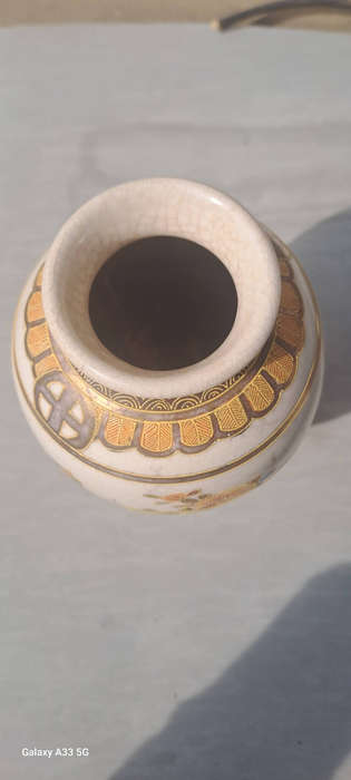 Japanese Satsuma crackle effect pottery vase hand painted beautiful