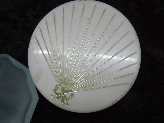 GLASS PERFUME DISPENSER AND ELIZABETH ARDEN POWDER TIN VINTAGE