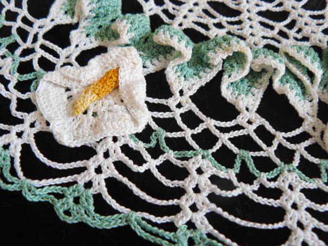 Most amazing vintage cotton doilie