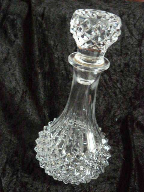 Genuine crystal decanter