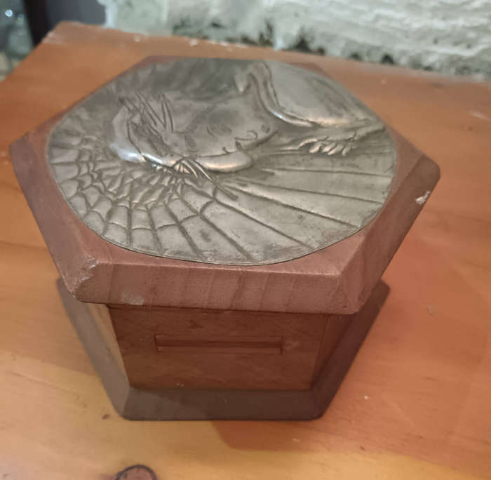 Japanese Hexogon Box with Metal Relief of Japanese Lady