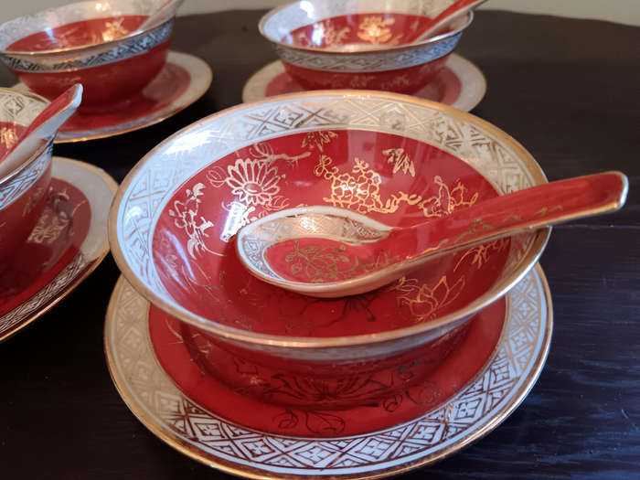 Set of 4 Chinese Bowls with Spoon &  Plate
