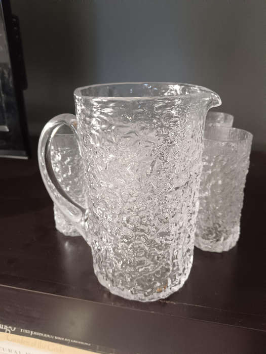 Whitefriars Pitcher with 5x Tumblers in Crystal in Glacier Pattern  Designed by Geoffrey Baxter