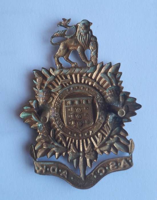 Admin Service Corps Gilding Metal Cap Badge