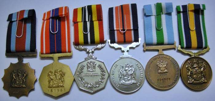Full Size Medal Set of Six with Full Size Cunene Bar