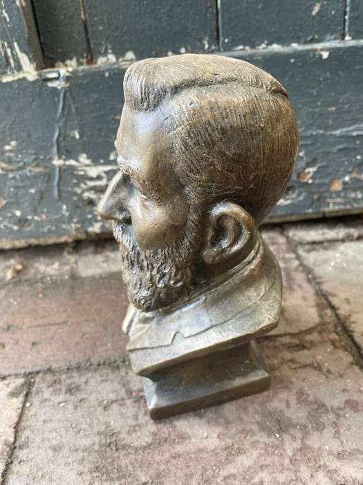 Boer War:Bronze Bust of Genl. De Wet ( Coert Steynberg) 18 cm