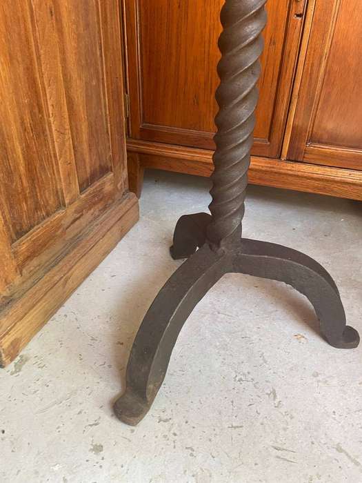 Heavy Cast Iron Stand ( 85 cm )