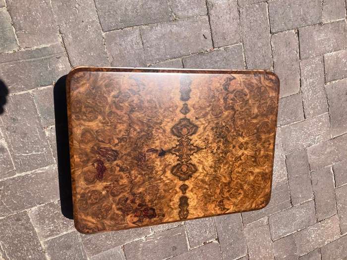 Beautiful Burr Walnut Tabletop Card Table ( 82/41 x 56 x 14 cm)
