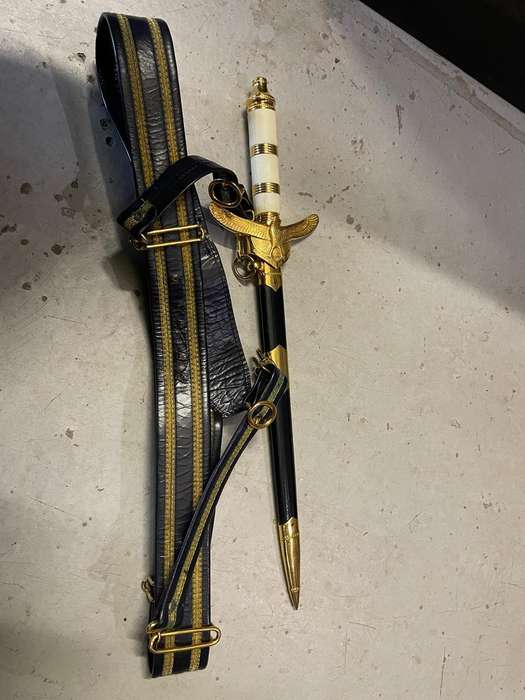 South African Airforce Officers Dagger , Belt and Hangers