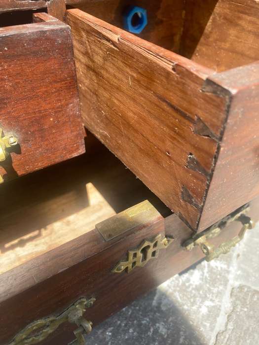 Rare Mahogany Sales Sample Cabinet (40 x 34 x 18 cm )