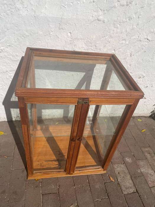 Oak Shop Display Cabinet (80 c 60 x 47cm )