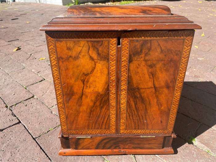 Beautiful Flame Mahogany Traveling Desk ( 40 x 32 x 20 cm )