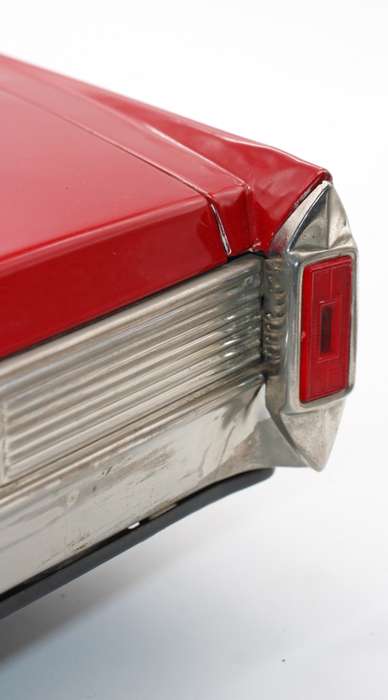 Huge Japanese Nomura 1965 Tinplate Cadillac in good condition ( 64 cm )