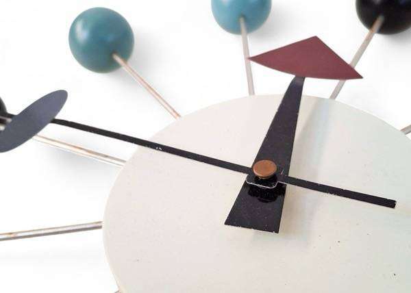 Midcentury Style Quartz Wallclock ( 60 cm )