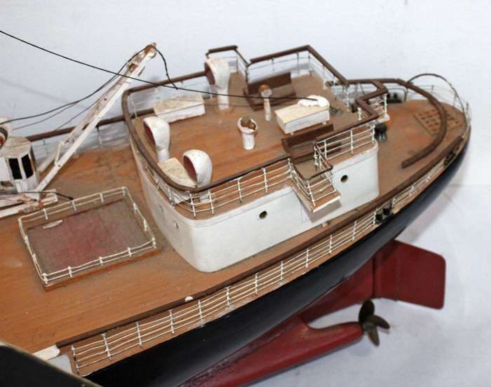 Huge Vintage Cruise Ship with Remote ( 145 x 50 x 22 cm )