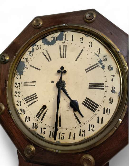 Mahogany Cased Calendar Clock ( 64 x 42 x 12 cm )
